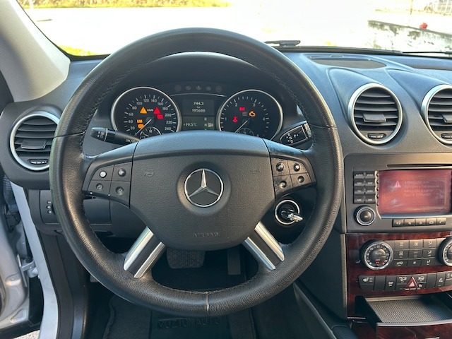 MERCEDES-BENZ ML 320 usata, con Autoradio