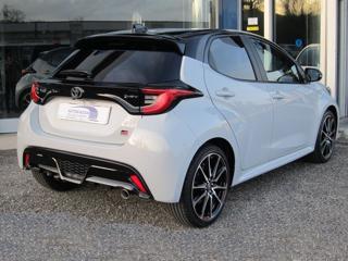 TOYOTA Yaris usata, con Airbag