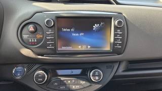 TOYOTA Yaris usata, con Volante in pelle