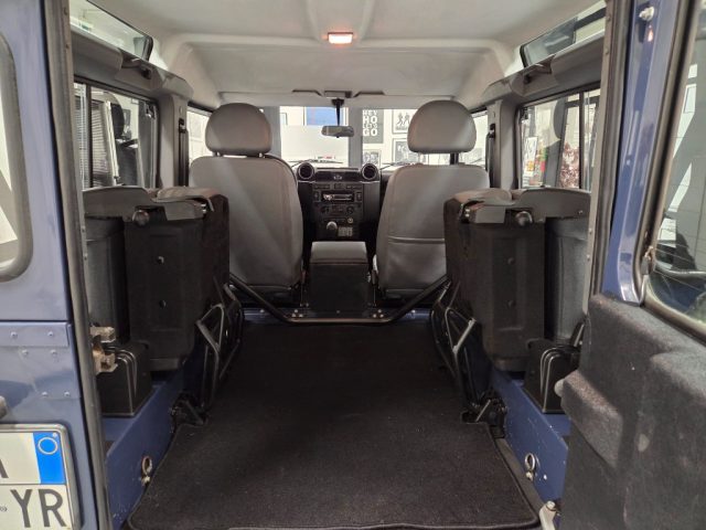 LAND ROVER Defender usata 12