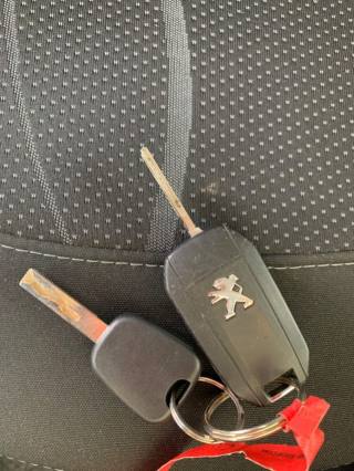 PEUGEOT 208 usata, con Isofix