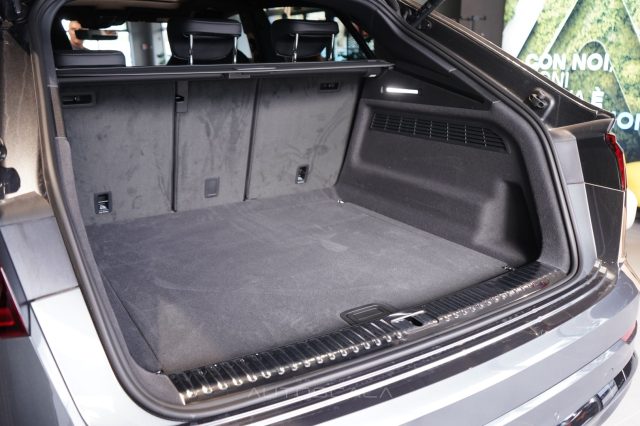 AUDI Q8 usata, con Controllo elettronico della corsia