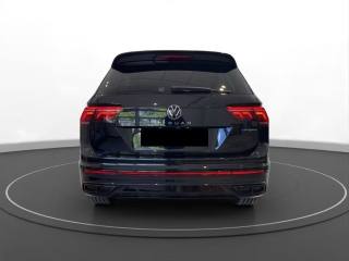 VOLKSWAGEN Tiguan usata, con Airbag laterali