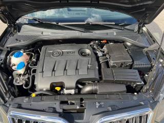 SKODA Yeti usata, con Bracciolo