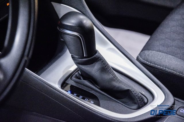 TOYOTA Yaris usata, con Specchietti laterali elettrici