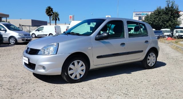 RENAULT Clio usata, con Servosterzo