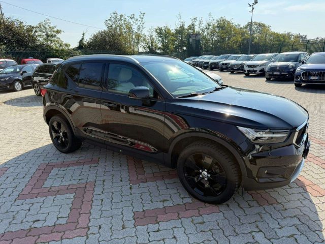 VOLVO XC40 usata, con Airbag laterali
