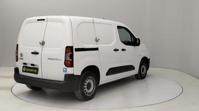 TOYOTA Proace City usata, con Boardcomputer