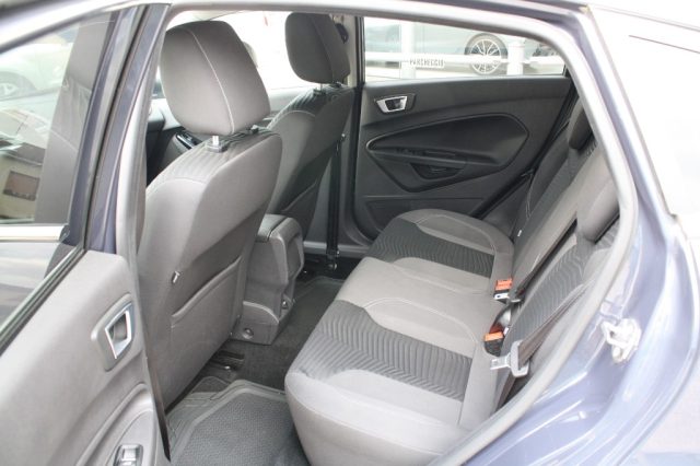 FORD Fiesta usata, con Airbag testa