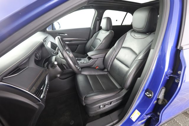 CADILLAC XT4 usata 8