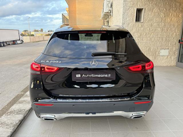 MERCEDES-BENZ GLA 200 usata, con Autoradio