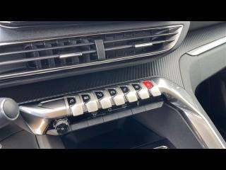 PEUGEOT 3008 usata, con Fari LED