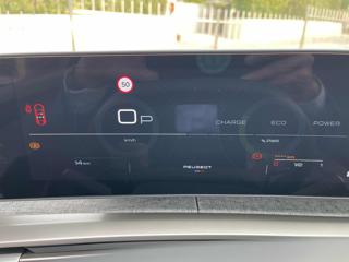 PEUGEOT 3008 usata, con Sensori di parcheggio anteriori