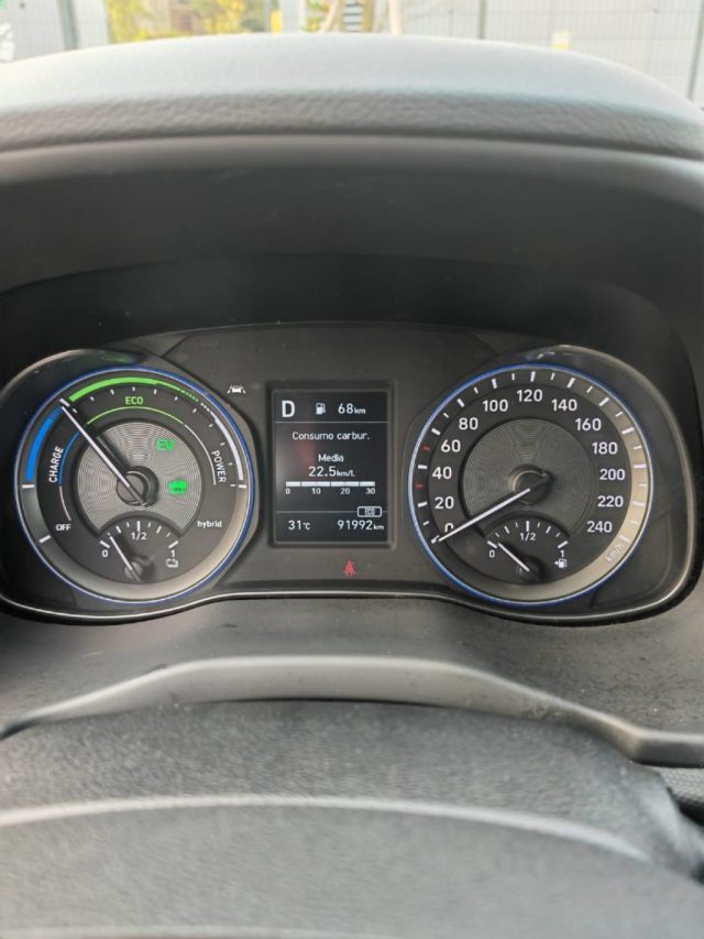 HYUNDAI Kona usata, con Bracciolo