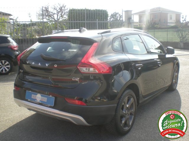 VOLVO V40 Cross Country usata, con Chiusura centralizzata