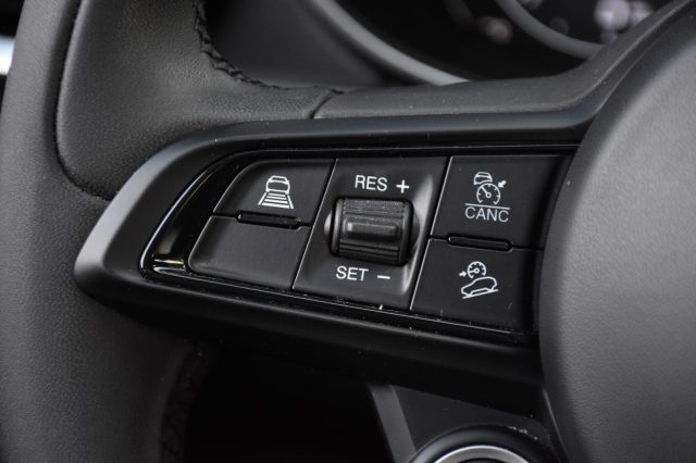 ALFA ROMEO Stelvio usata, con Controllo vocale