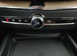 VOLVO XC60 usata, con Luci diurne LED