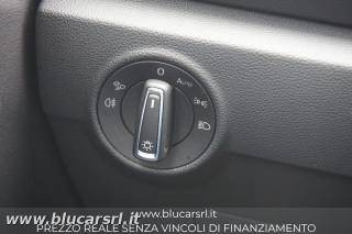 VOLKSWAGEN T-Roc usata 21