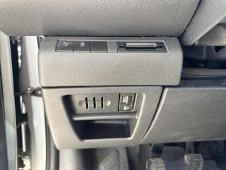 PEUGEOT 5008 usata, con Sistema di navigazione