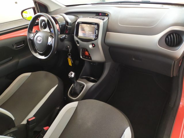TOYOTA Aygo usata, con Autoradio