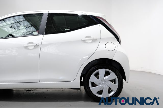 TOYOTA Aygo usata 35