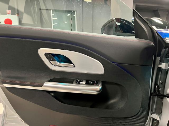 MERCEDES-BENZ CLA 200 usata, con Regolazione elettrica sedili