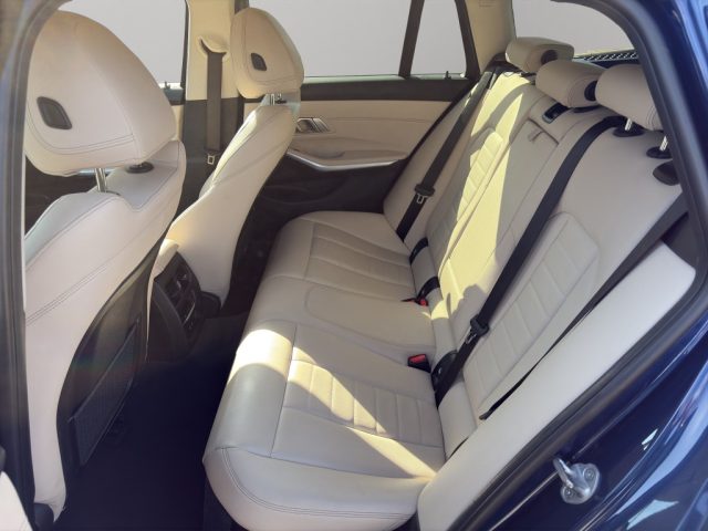 BMW 320 usata, con Autoradio digitale