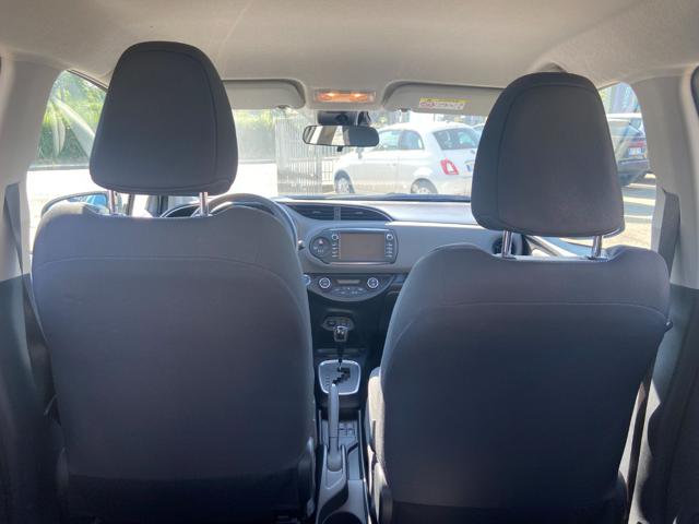 TOYOTA Yaris usata 31