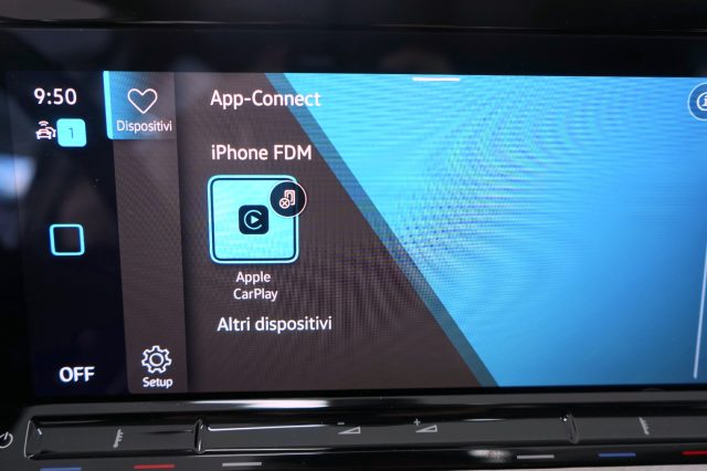 VOLKSWAGEN Golf usata, con USB