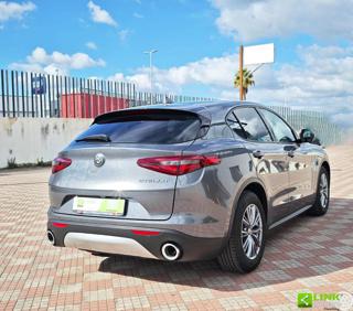 ALFA ROMEO Stelvio usata, con Autoradio