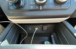 LAND ROVER Defender usata, con Sedile posteriore sdoppiato