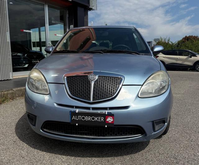 LANCIA Ypsilon usata, con Airbag