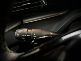 PEUGEOT 308 usata, con Interni in pelle