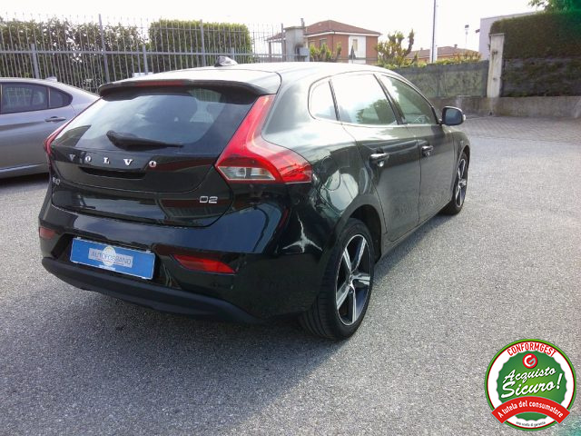 VOLVO V40 usata, con Autoradio