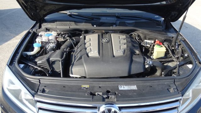 VOLKSWAGEN Touareg usata 137
