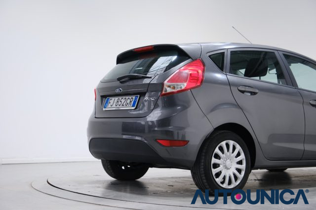 FORD Fiesta usata, con Autoradio digitale