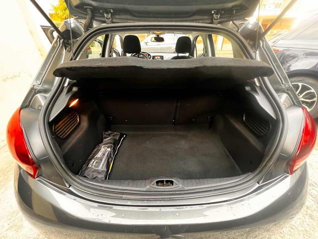 PEUGEOT 208 usata, con Fendinebbia