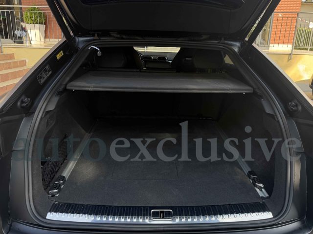 LAMBORGHINI Urus usata, con Controllo elettronico della corsia