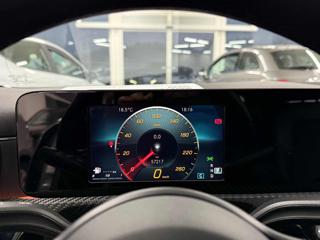 MERCEDES-BENZ A 180 usata, con Specchietti laterali elettrici