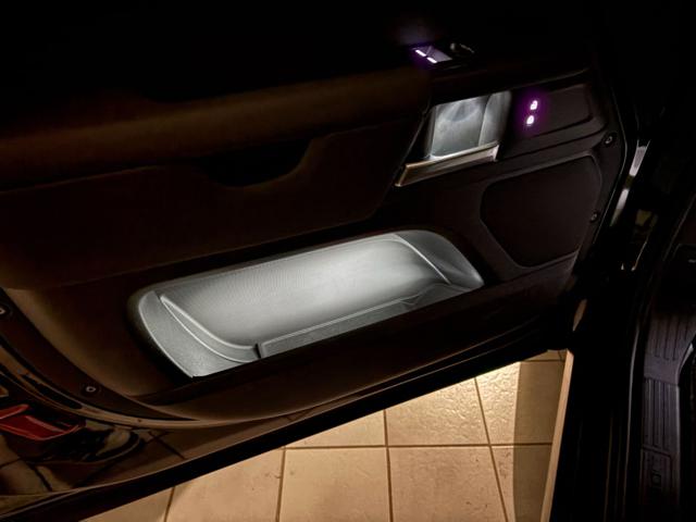 LAND ROVER Defender usata, con Sensore di luce