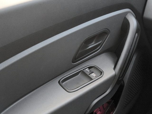 DACIA Duster usata 18