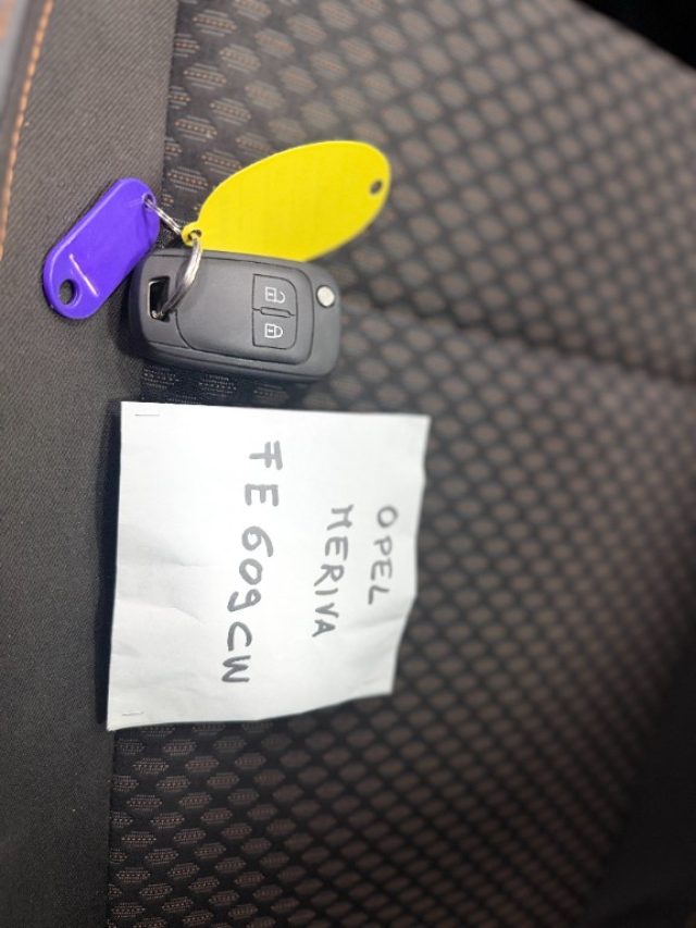 OPEL Meriva usata, con Isofix