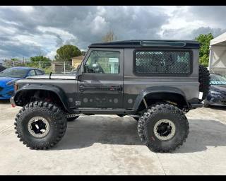LAND ROVER Defender usata 7