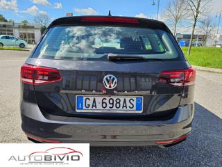 VOLKSWAGEN Passat Variant usata, con Alzacristalli elettrici