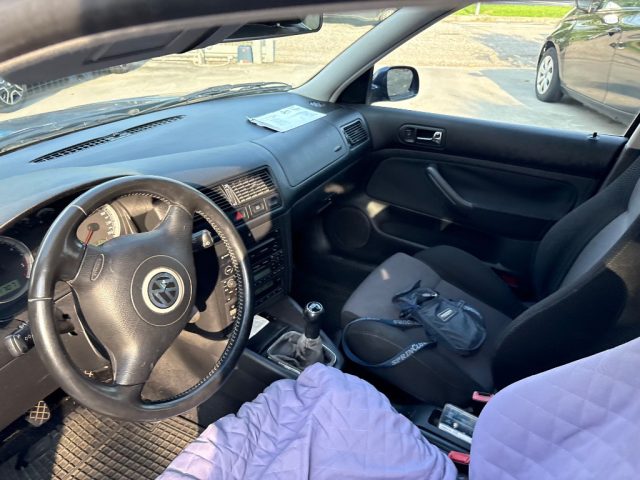 VOLKSWAGEN Golf usata, con Chiusura centralizzata