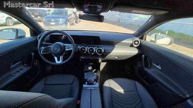 MERCEDES-BENZ A 250 usata, con Alzacristalli elettrici