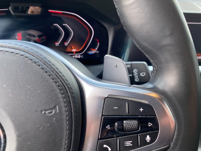 BMW 320 usata, con Touch screen