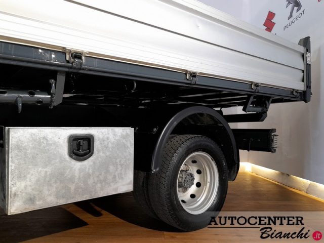 NISSAN Cabstar usata, con ESP