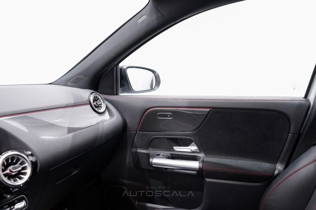 MERCEDES-BENZ GLA 200 usata, con Bluetooth