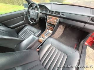 MERCEDES-BENZ E 300 usata, con Cerchi in lega